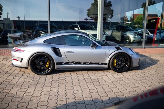 PORSCHE 991