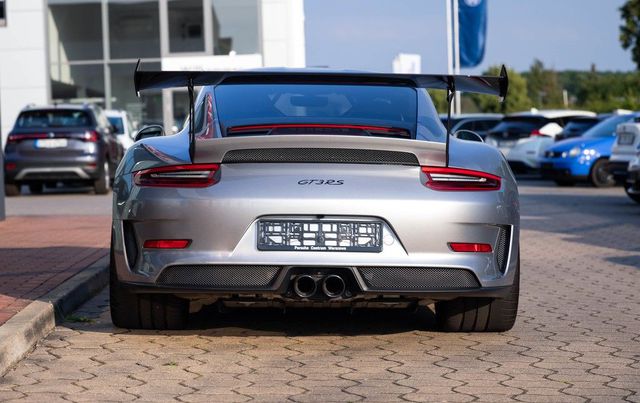 PORSCHE 991