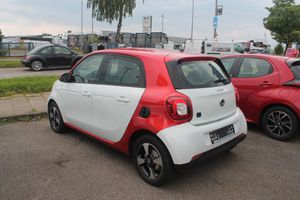 SMART ForFour 60kW EQ*Aut*Navi*PDC*DAB*Sitzhzg*