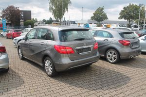 MERCEDES-BENZ B 180 BE Klima*Navi*Sitzkomfortpaket*Sitzhzg*