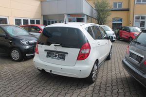 MERCEDES-BENZ A 170