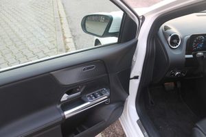 MERCEDES-BENZ B 180 DCT+Wippen*LED*MBUX*360°DAB*Navi*Allwetter