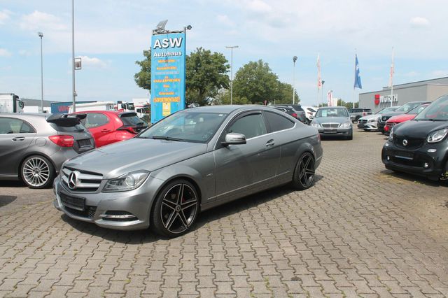 MERCEDES-BENZ C 180 Coupé*Aut.*19"LM*tiefer*große Navi*