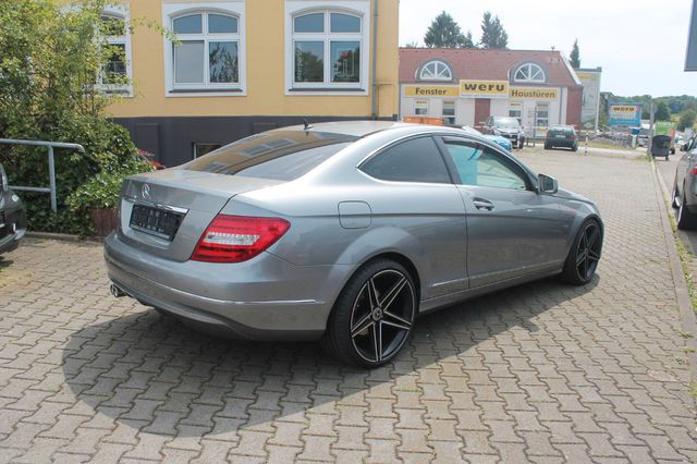 MERCEDES-BENZ C 180 Coupé*Aut.*19&quot;LM*tiefer*große Navi*