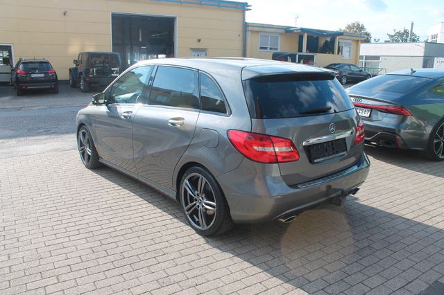 MERCEDES-BENZ B 180 BE*Xenon*AHK*PDC*Sitzhzg*Navi*18&quot;Allwetter