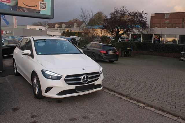 MERCEDES-BENZ B 180 DCT+Wippen*LED*MBUX*360°DAB*Navi*Allwetter