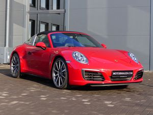 PORSCHE 991