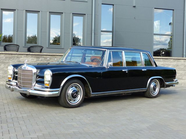 MERCEDES-BENZ 600