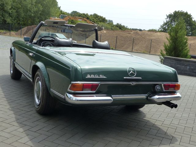 MERCEDES-BENZ 280 SL Pagode