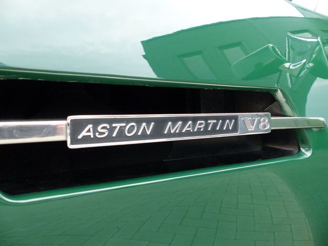 ASTON MARTIN Andere V8  Saloon