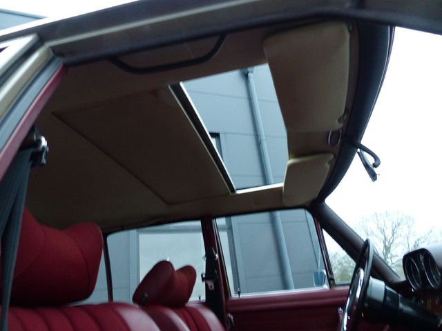 MERCEDES-BENZ 280 S