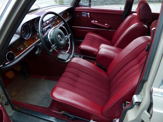 MERCEDES-BENZ 280 S