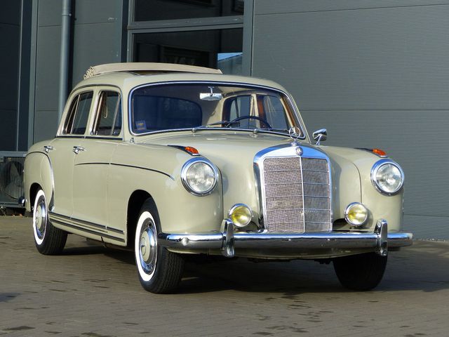 MERCEDES-BENZ 220