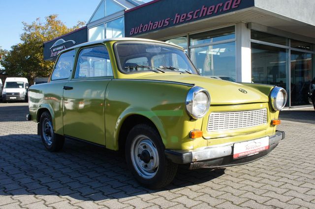 TRABANT 601