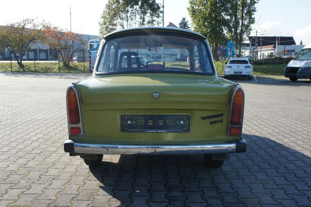 TRABANT 601