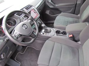 VW Tiguan 1.5 TSI DSG Navi AppC Klima AHK 8fach uvm