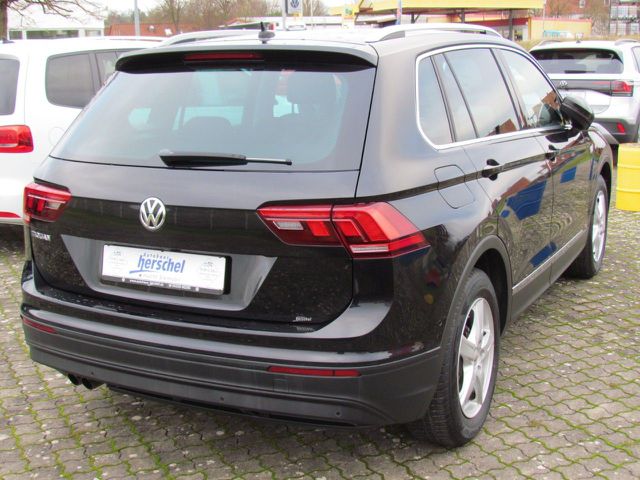 VW Tiguan 1.5 TSI DSG Navi AppC Klima AHK 8fach uvm