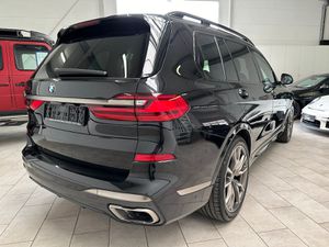 BMW X7 M50