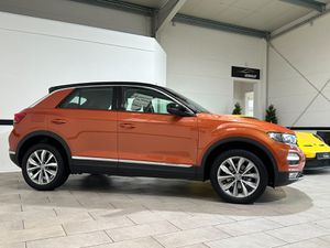 VW T-Roc 1.5 TSI ACT OPF DSG Style Navi*PDC*1.Hand