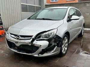 OPEL Astra Sports Tourer 2.0 CDTI 150 Jahre Opel Navi