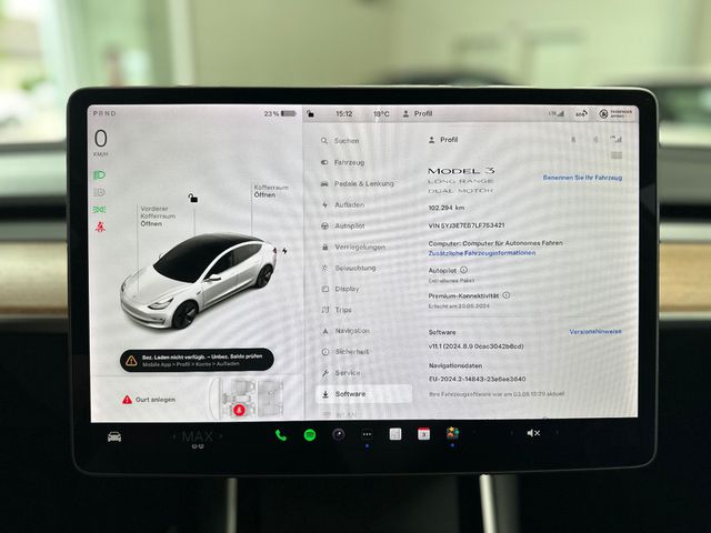 TESLA Model 3