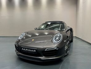 PORSCHE 991