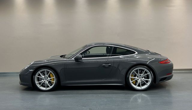 PORSCHE 991