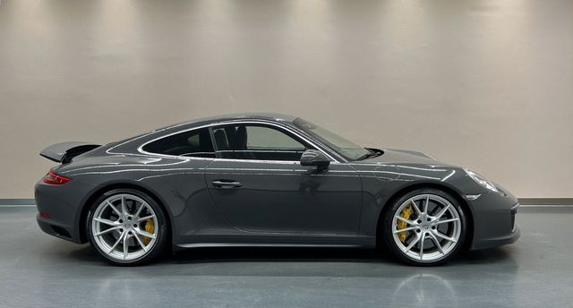 PORSCHE 991