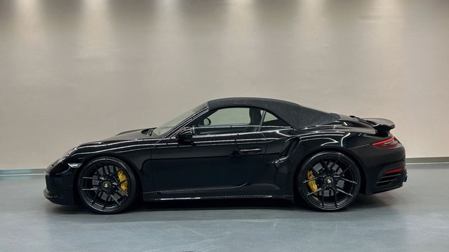 PORSCHE 991