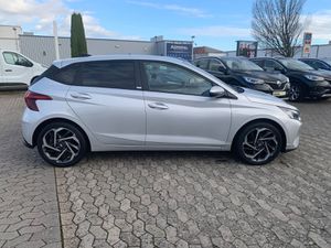 HYUNDAI i20 Trend Mild-Hybrid: 2021er mit 48.000km!