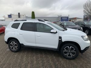 DACIA Duster Prestige mit Navi und AKH: nur 71tkm!