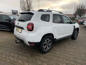 DACIA Duster Prestige mit Navi und AKH: nur 71tkm!