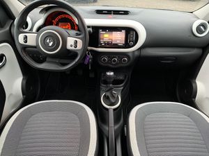 RENAULT Twingo Limited SCe 75 nur 27.000 km