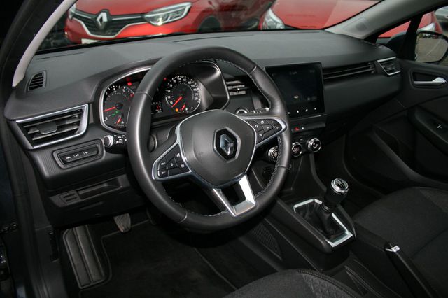 RENAULT Clio TCe100 mit Klima Navi + Allwetter: 39tkm!