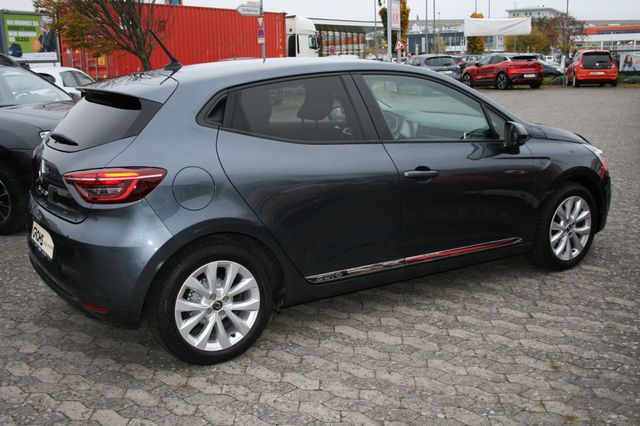 RENAULT Clio TCe100 mit Klima Navi + Allwetter: 39tkm!