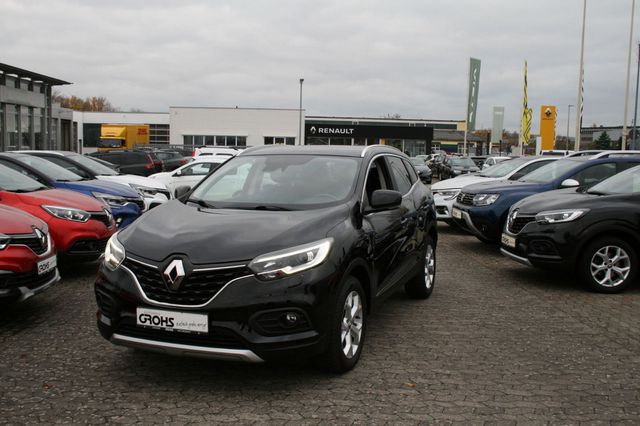 RENAULT Kadjar Limited mit AHK und Allwetter: nur 64tkm!