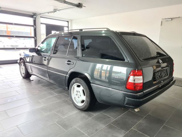 MERCEDES-BENZ 320 E*Sportsitze Karo*Klima*SHD