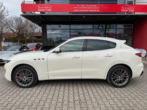 MASERATI Levante GTS Q4 - dt. Fzg. - perfekt !