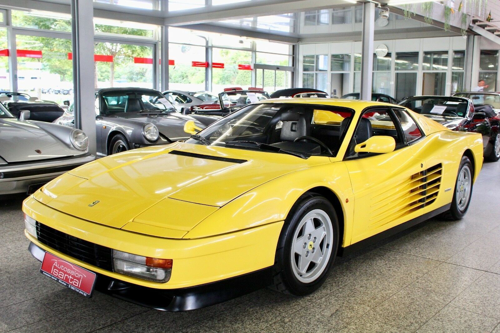 FERRARI Testarossa