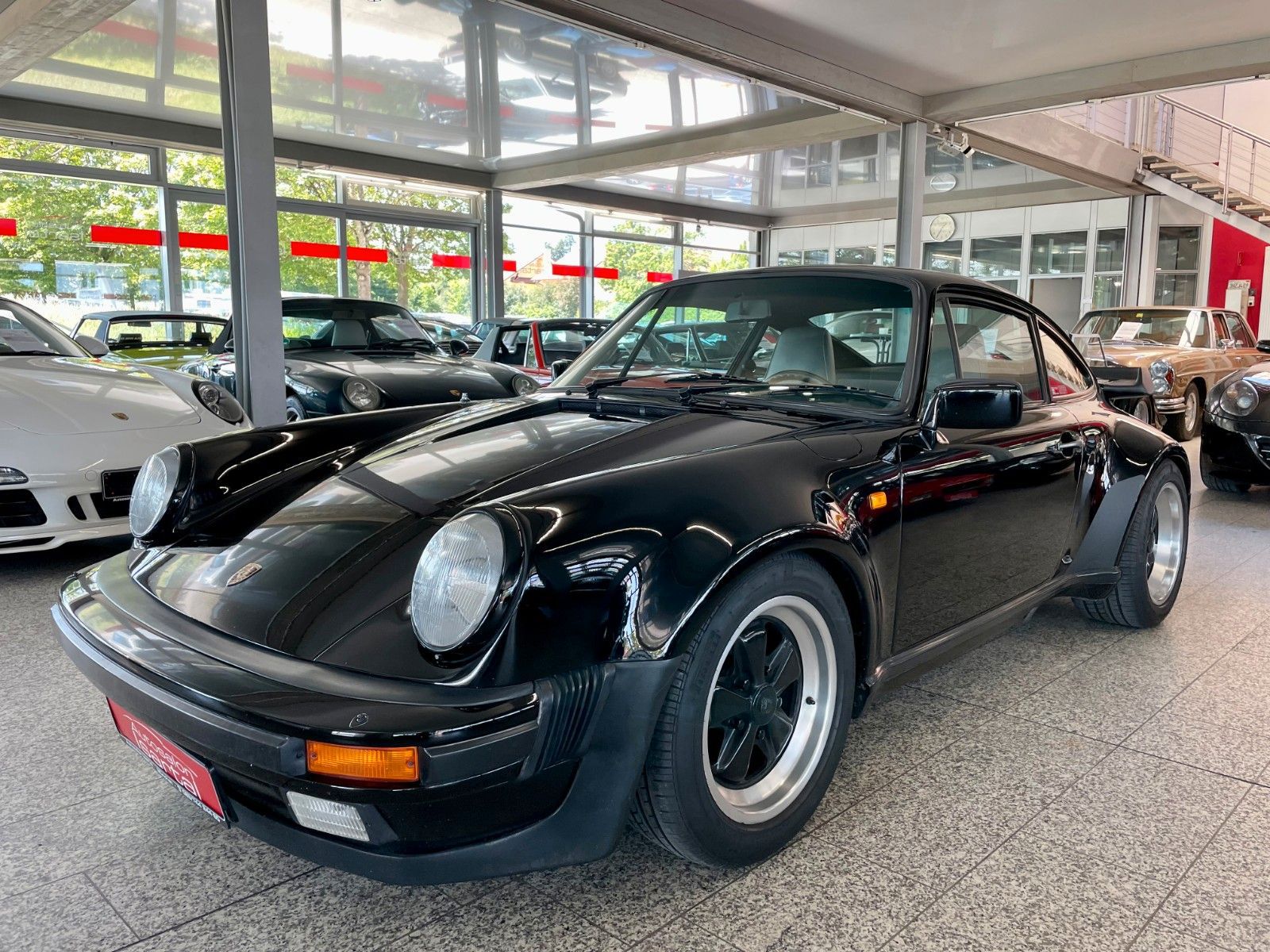 PORSCHE 911 Urmodell 911 930 turbo - dt. Fzg-Motor revid.-Bestzustand