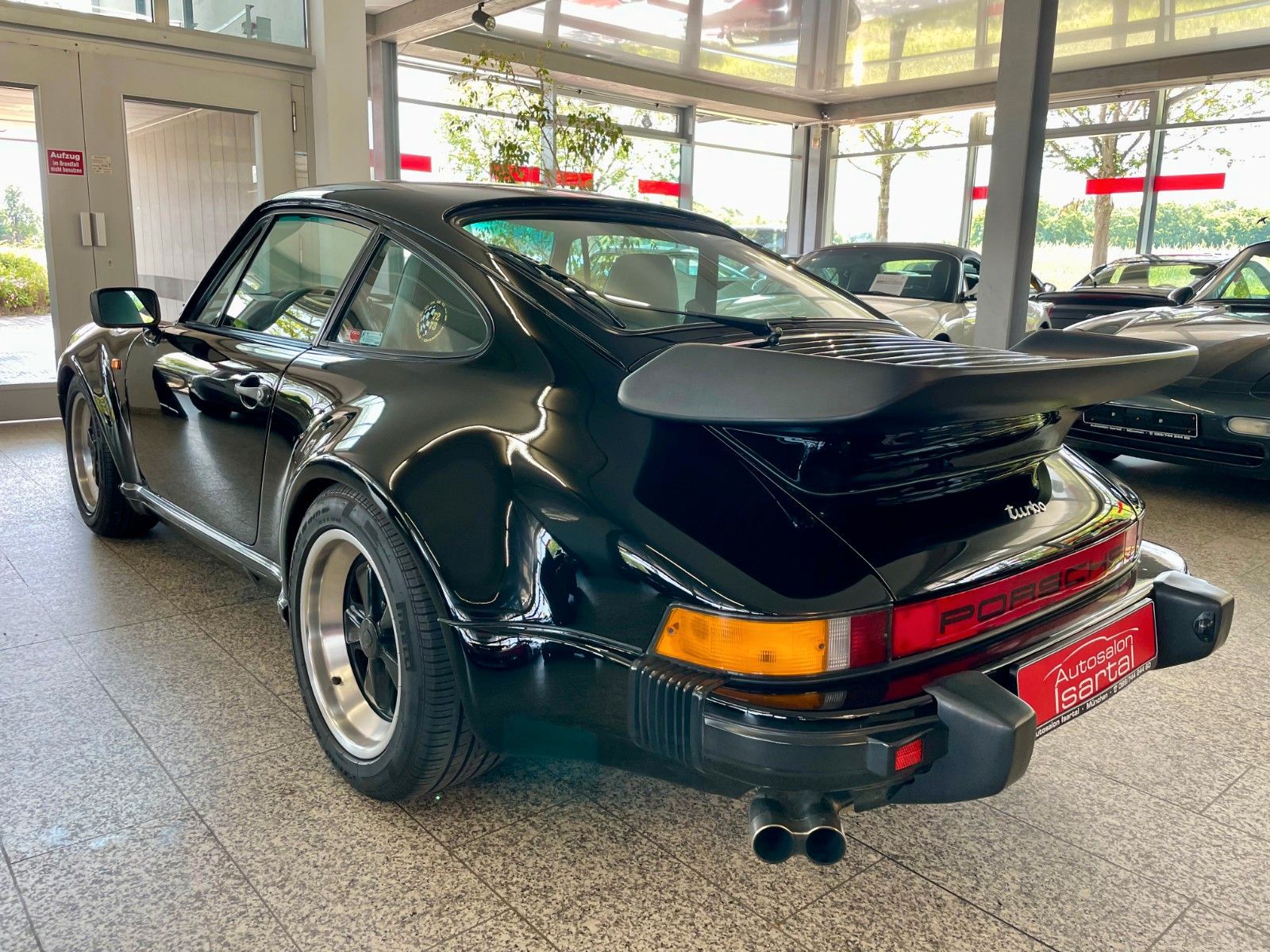 PORSCHE 911 Urmodell 911 930 turbo - dt. Fzg-Motor revid.-Bestzustand