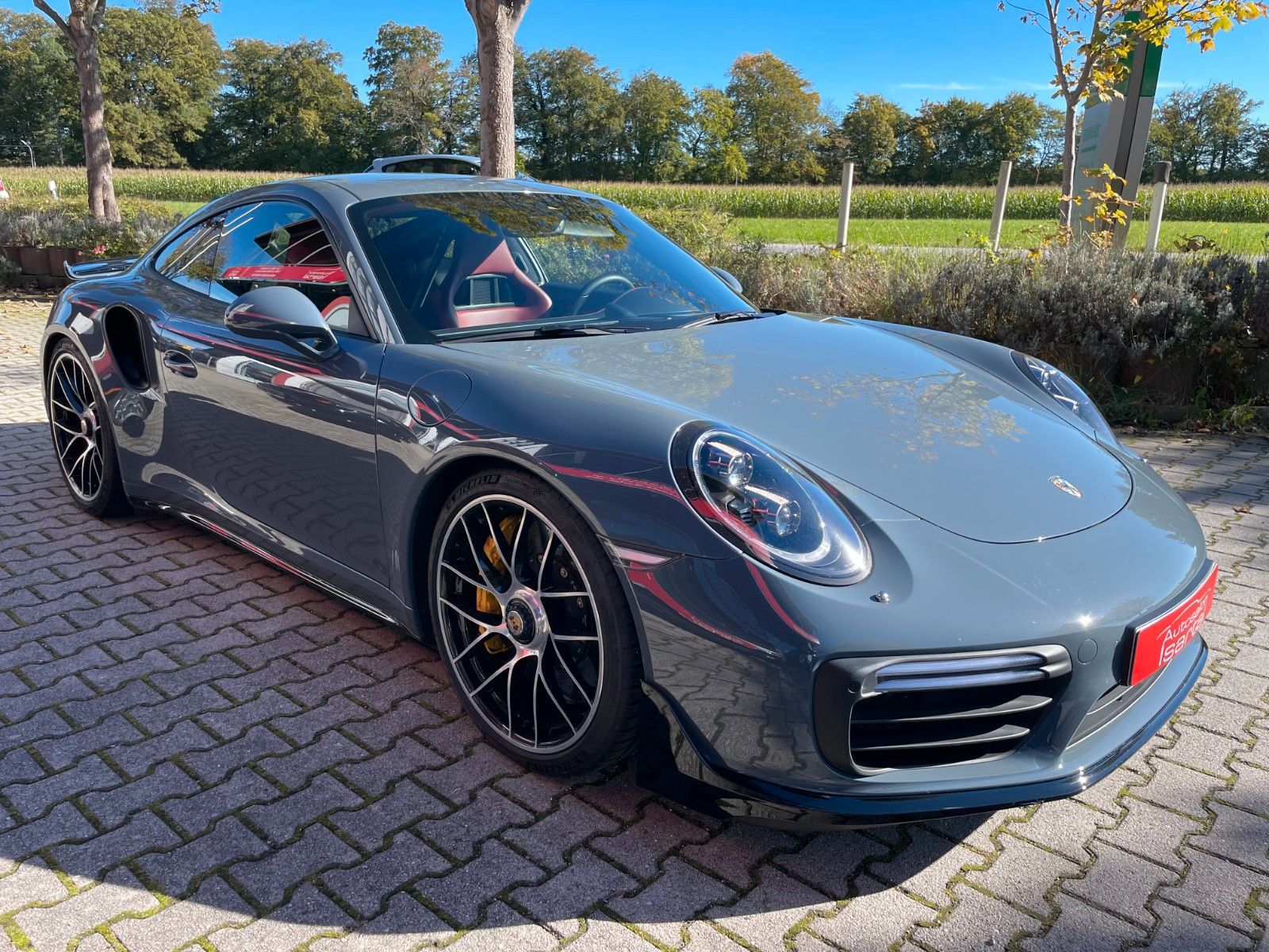 PORSCHE 991 Turbo S - R*U*F - dt. Auto- 1.Hand -548 KW !