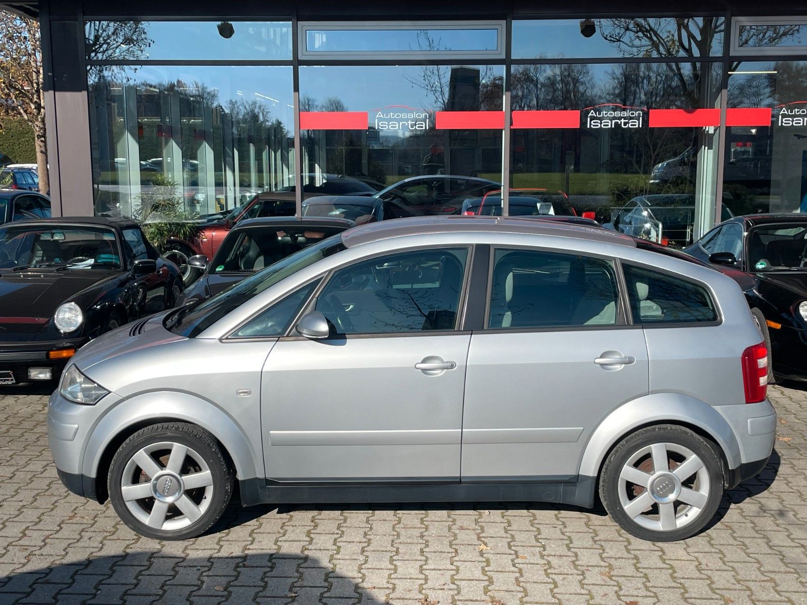 AUDI A2