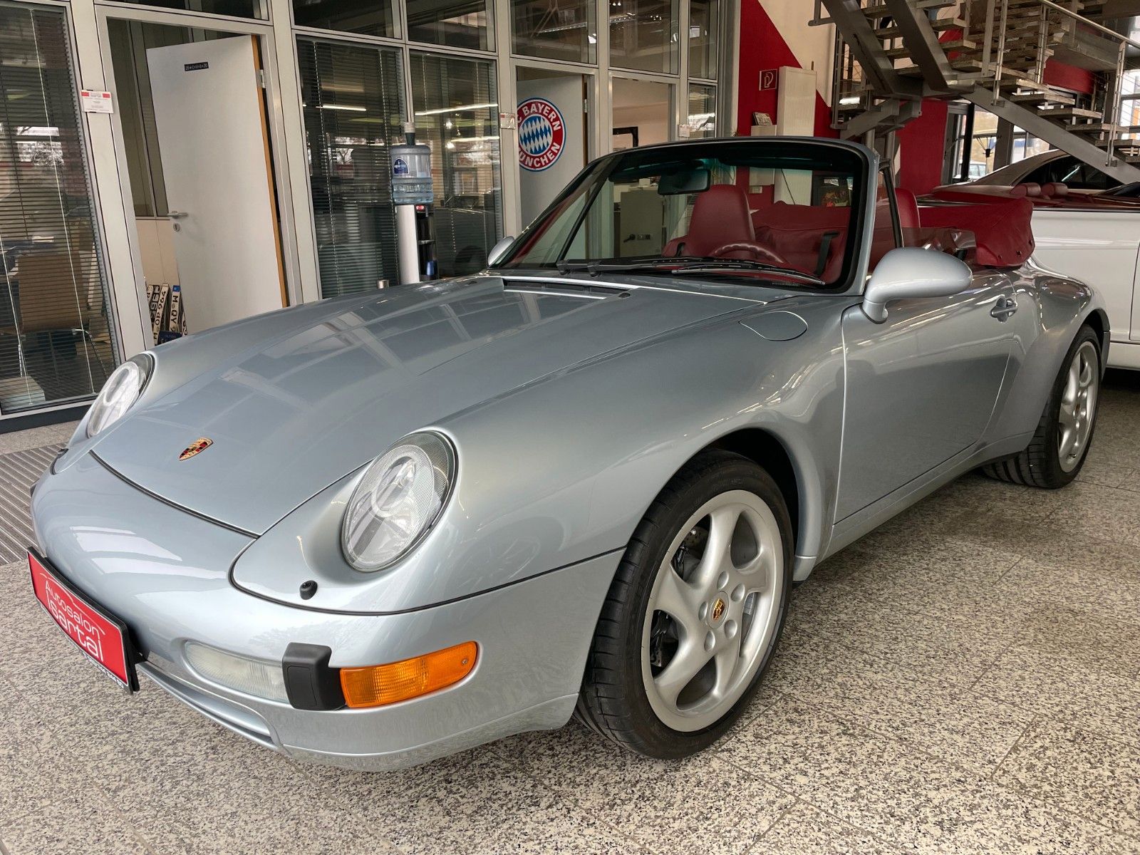 PORSCHE 993 Carrera 2 Cabrio - 6-Gg. - orig. 5tkm!!