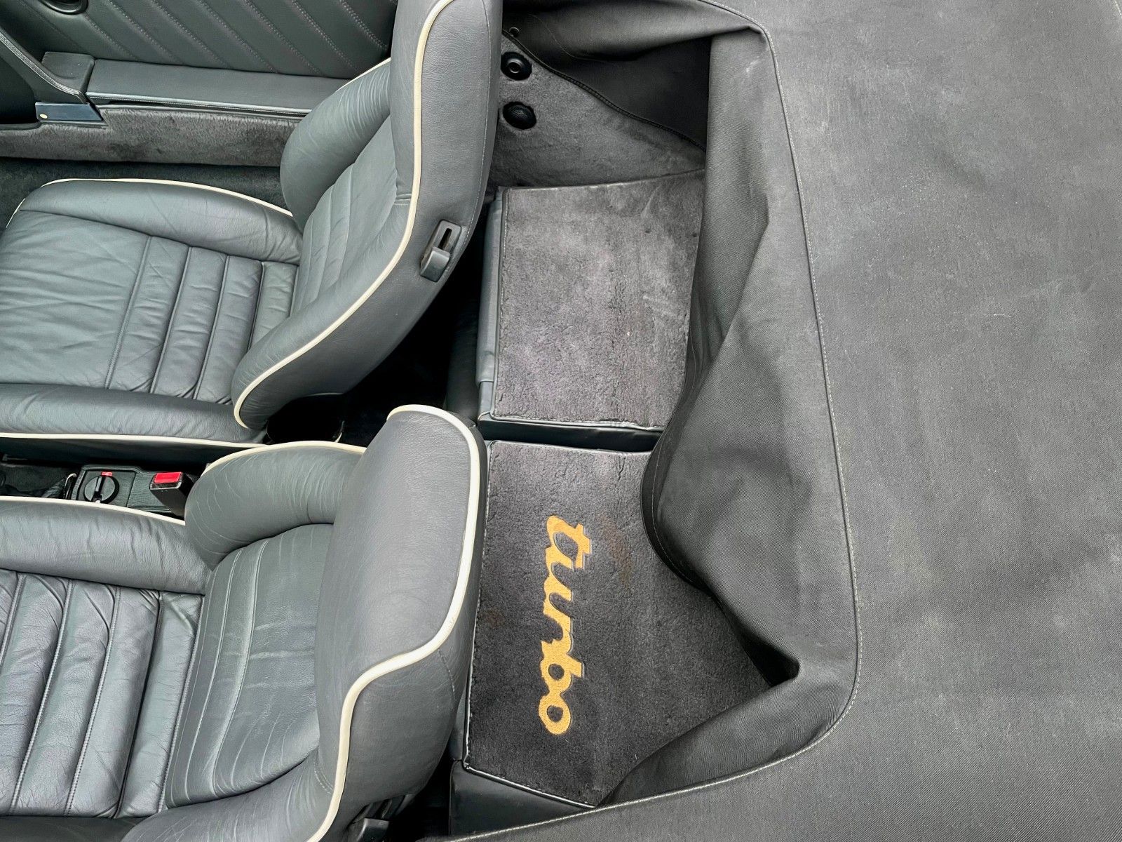 PORSCHE 930 911  turbo Cabrio - 5-Gg. - orig. Slantnose !