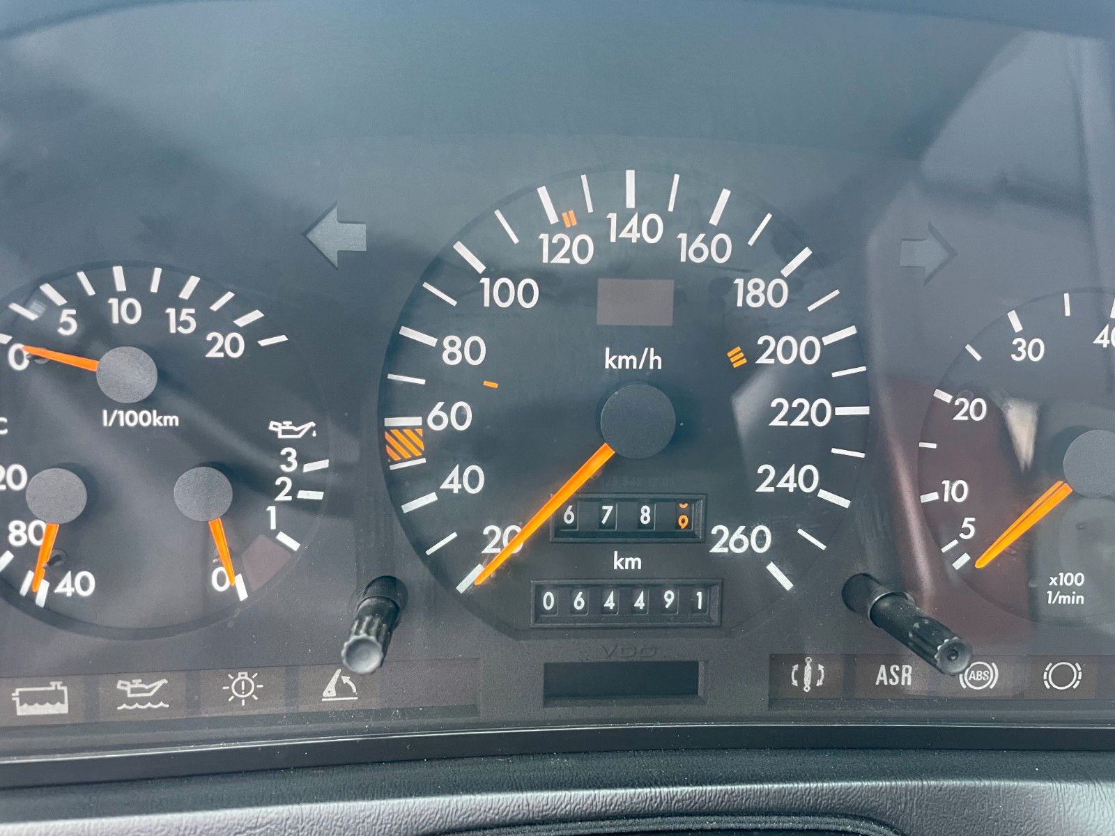 MERCEDES-BENZ SL 500 -1.Hd.-dt.Auto- 64tkm! - gr. KD neu