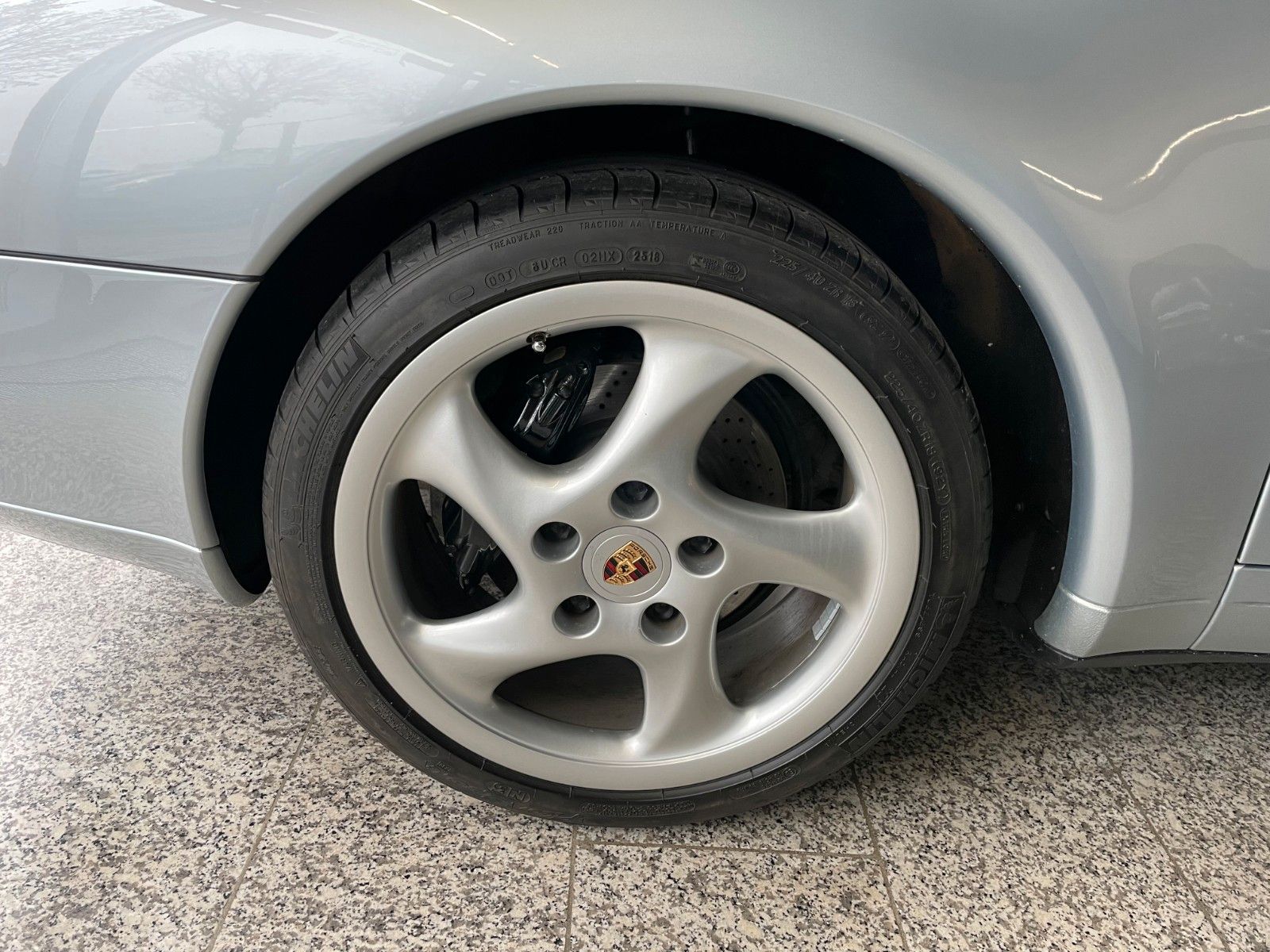 PORSCHE 911 Urmodell 993 Carrera 2 Cabrio - 6-Gg. - orig. 5tkm!!