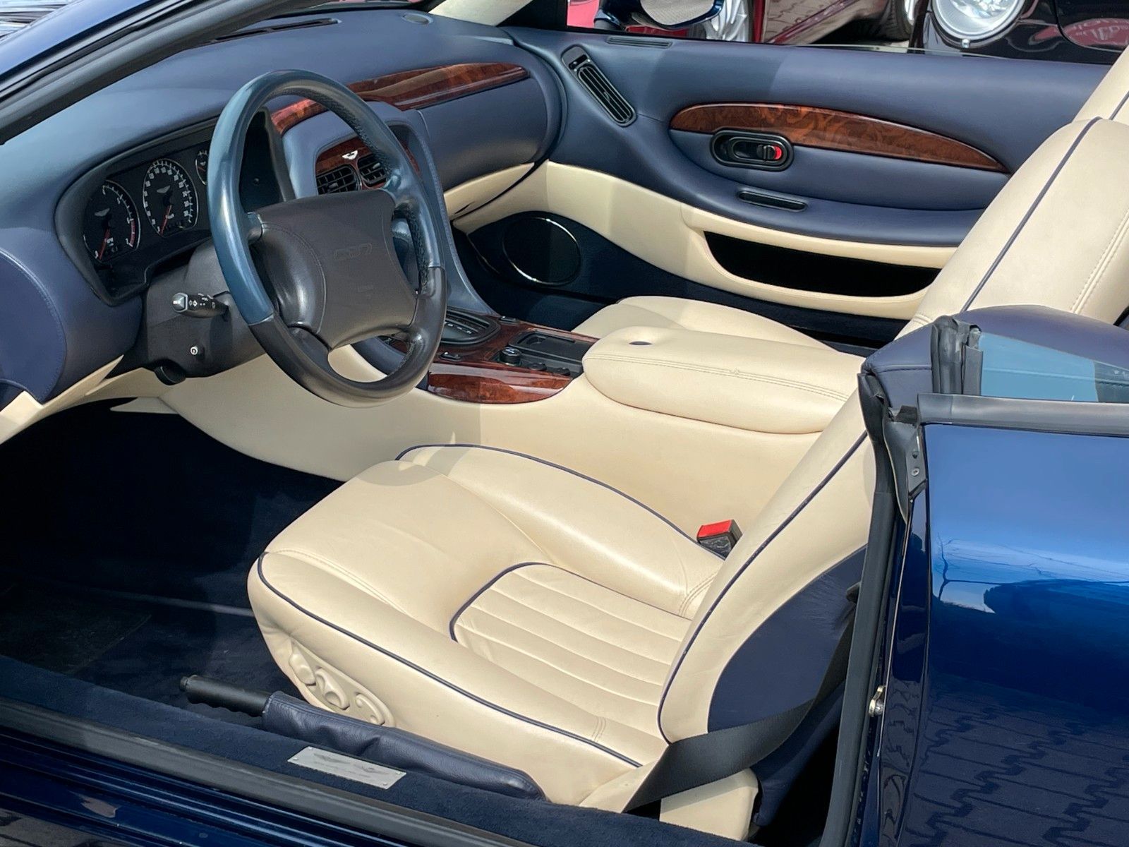 ASTON MARTIN DB7 Volante -dt.- 1.Hd. - AM Serviceheft- TOP