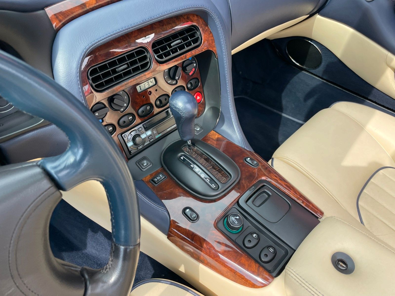 ASTON MARTIN DB7 Volante -dt.- 1.Hd. - AM Serviceheft- TOP