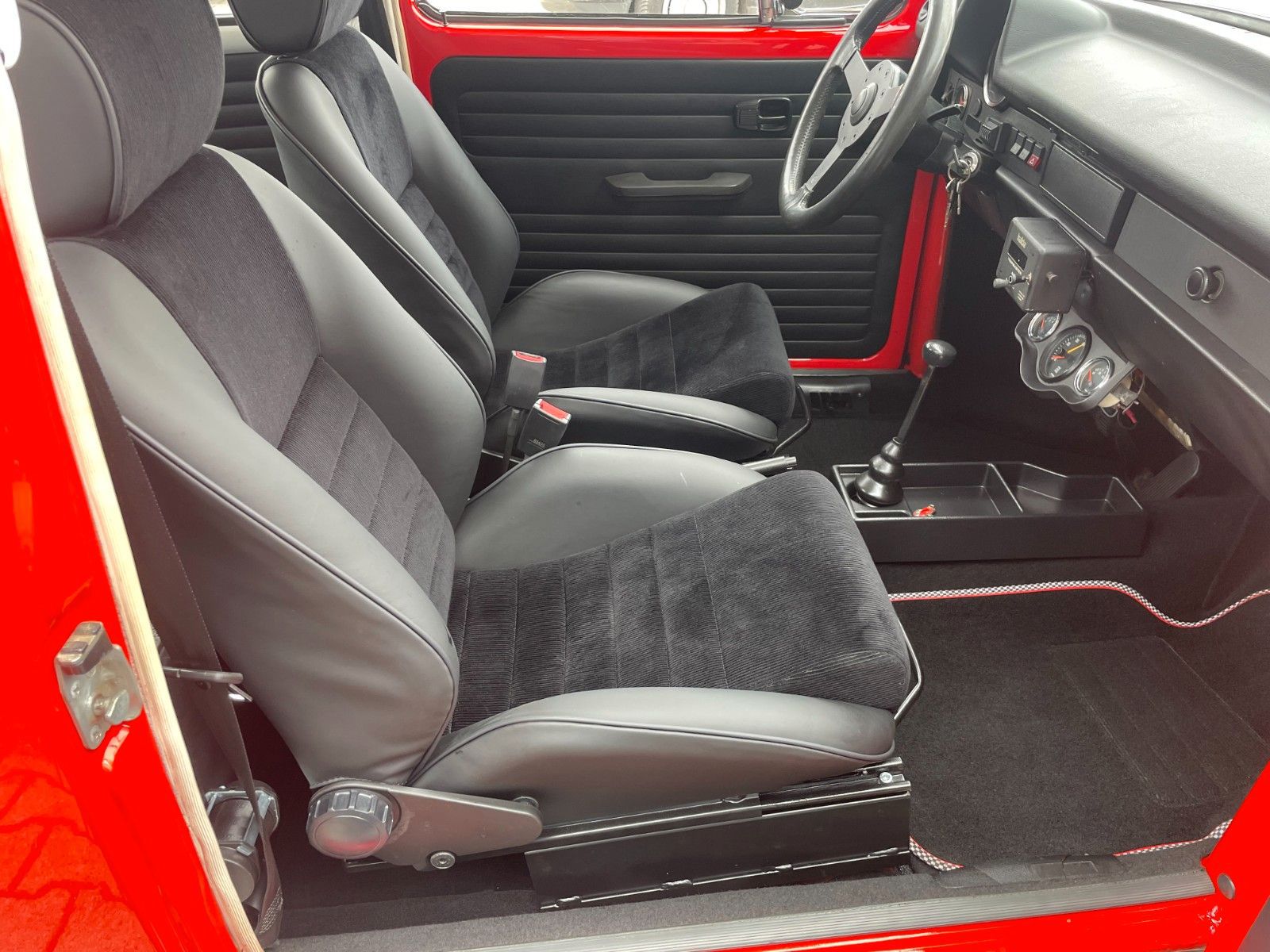 VW Käfer 1303  -aufwendig restauriert + modifiziert -H-Kz